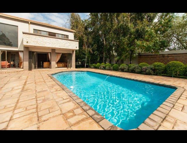 5 BEDROOM HOUSE FOR SALE IN DOWERGLEN EXT 4